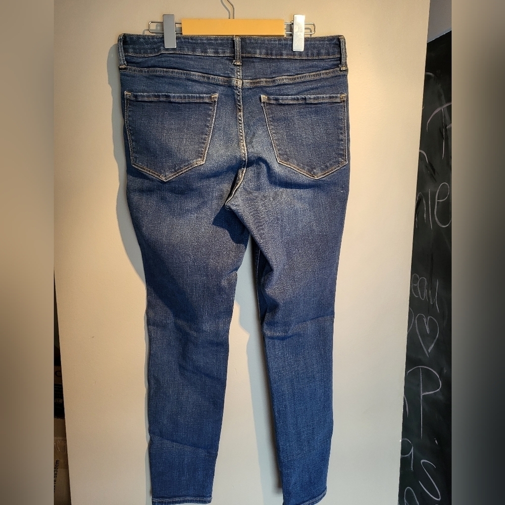 Women Old Navy Jeans, Size 12 (32x - Picture 2 of 6